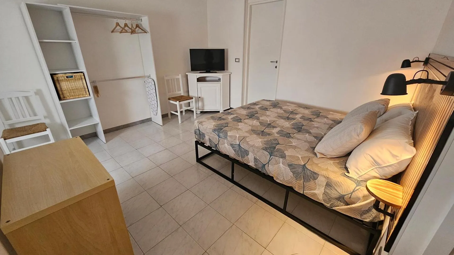 شقة Solmarina Holiday House مارينا دي راغوزا إيطاليا